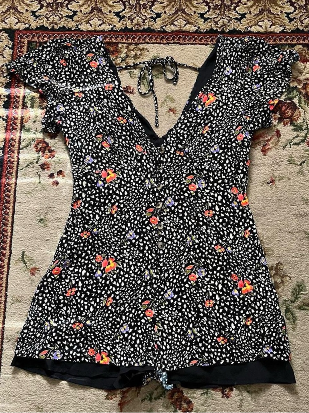 Forever 21 black/beige & floral print v-neck romper